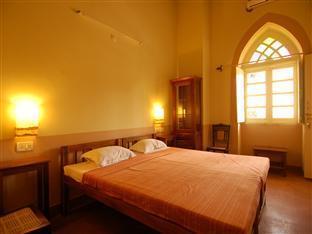 Royal Phoenix Inn Panaji Bagian luar foto
